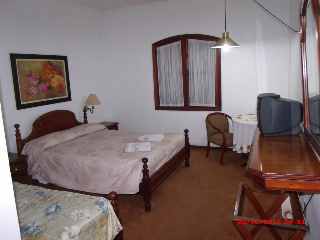 Charmrouse Pousada Campos do Jordão Quarto foto